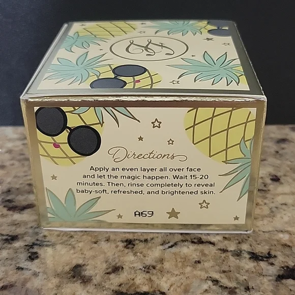 *HP* NEW Too Faced Pineapple Glow Mask - Picture 3 of 4